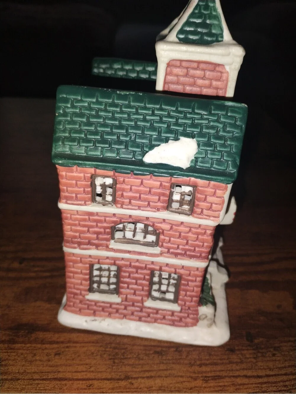 Department 56 Dickens' Village Alley Railways Ceramic Building